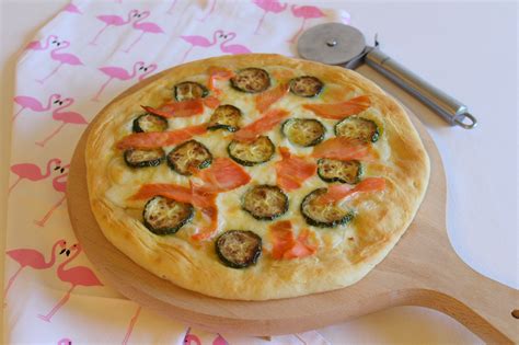 La Tavola Allegra Pizza Delicata Al Salmone Affumicato Zucchine E