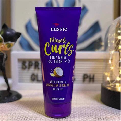 Aussie Miracle Curls Frizz Taming Cream With Coconut Jojoba Oil