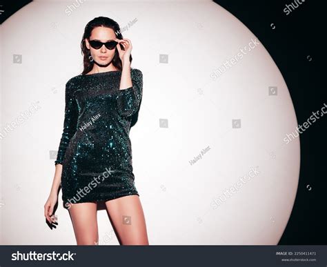 79,528 Light Green Dress Girl Images, Stock Photos & Vectors | Shutterstock