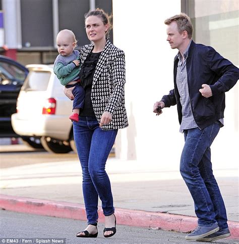 Emily Deschanel takes baby Henry to lunch with husband David Hornsby ...