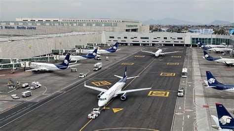 Regularizan Vuelos En Aeropuerto Internacional De La Cdmx La Jornada