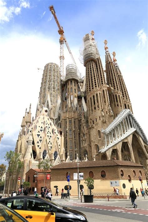 O Sagrada Familia A Catedral Projetada Por Gaudi Barcelona Foto De