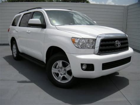 2014 Toyota Sequoia SR5 Data, Info and Specs | GTCarLot.com