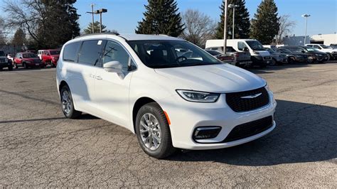 Chrysler Pacifica Columbus Whitehall Dublin Hilliard Delaware