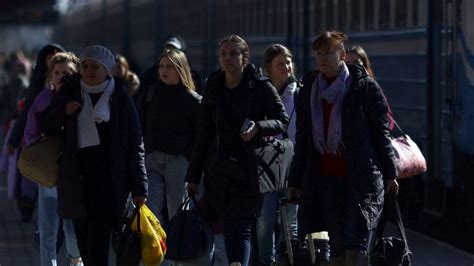 Diferencia Entre Refugiado Y Asilado Difiere