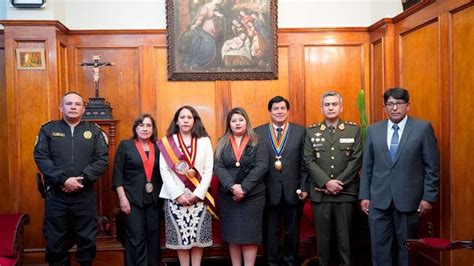 Presidenta De La Corte Superior De Justicia De Cusco Tomó Juramento De Ley A La Flamante