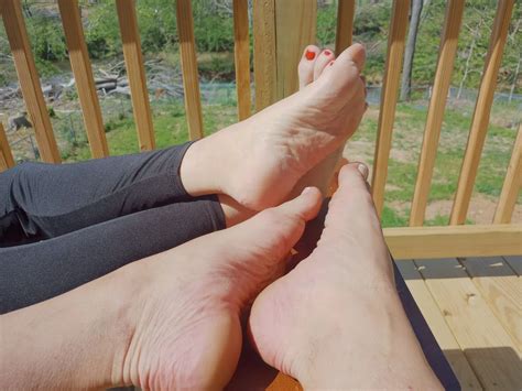 Footsie Nude Pics XHamster