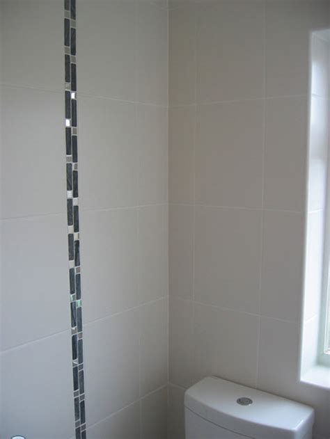 White Bathroom Tiles With Border Ideas And Pictures