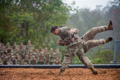 Army under secretary imparts advice to Ranger graduates at Fort Benning ...