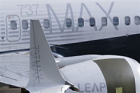 The Boeing 737-100 vs Boeing 737 MAX 10 - A Comparison - Simple Flying