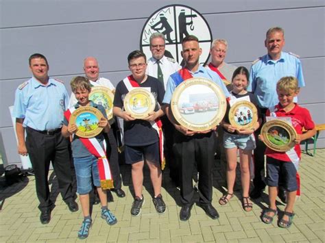 Feuerwehren Feiern J Hriges Bestehen