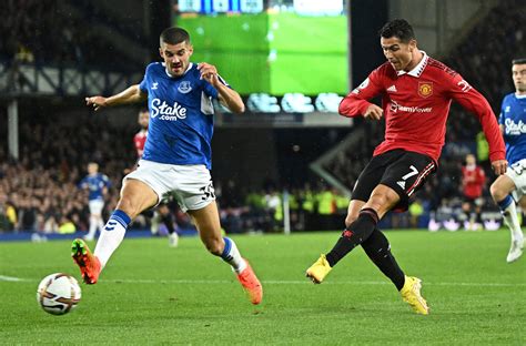 Watch: Ronaldo’s 700th club goal gives Manchester United win at Everton ...