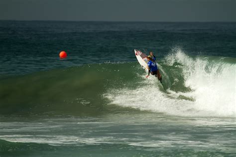 Supergirl Pro Surf Contest Surfer Girls