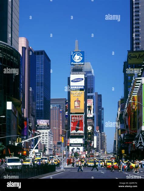 1998 HISTORICAL STREET SCENE TIMES SQUARE MANHATTAN NEW YORK CITY USA