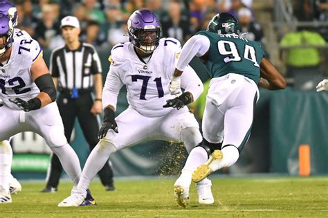 Vikings Lt Christian Darrisaw Active Vs Colts