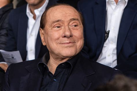 Berlusconi Pasqua Tranquilla In Ospedale I Medici “sta Reagendo Bene