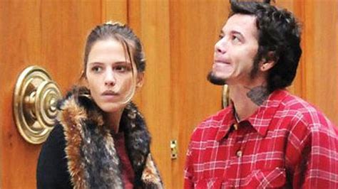 La novia de Sebastián Ortega perdió el embarazo y fue operada