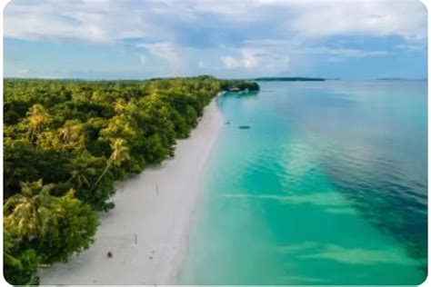 Pantai Ngurbloat Miliki Pasir Terhalus Di Dunia Kalahkan Yunani Dan