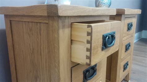 Aldbury Oak 3 Drawer Bedside Table Pome