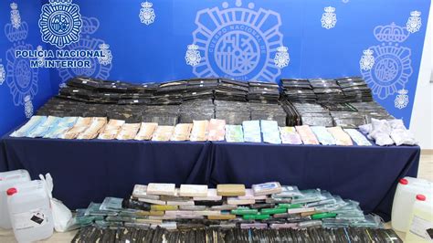 38 Detenidos Y Más De Media Tonelada De Cocaína Incautada En Cajas De Fruta