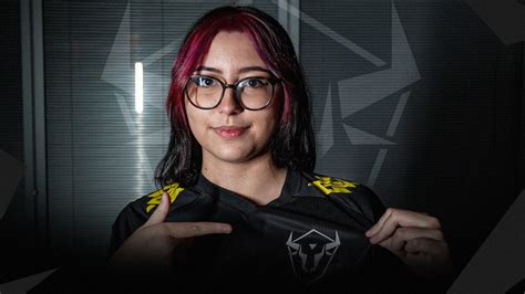 W M Esports Anuncia A Contrata O De Gabriela Bokor Para Sua Equipe