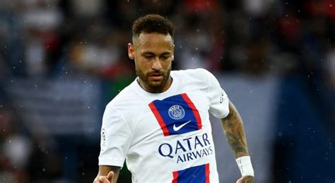 ÁLBUM DA COPA NEYMAR mostra FIGURINHAS RARAS de até R 6 mil e diz