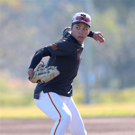 【巨人】吉村優聖歩が阿部慎之助監督の前でブルペン入り「自分のいいところをアピールしていきたい」 スポーツ報知