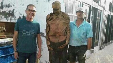 Gravedigger Suspended After Taking Picture With Corpse