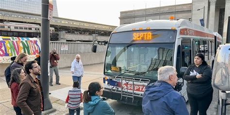 Texas Gov Greg Abbott Sends First Bus Of Migrants To Colorado Fox News