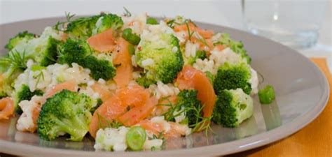 Rijst Met Gerookte Zalm En Broccoli