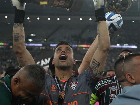 El impresionante récord que batió Fábio tras ganar la Copa Libertadores