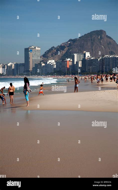 Playa De Bikinis Fotos Und Bildmaterial In Hoher Aufl Sung Alamy