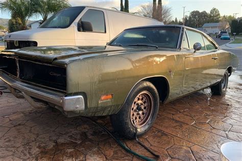 1969 Dodge Charger 1 Barn Finds