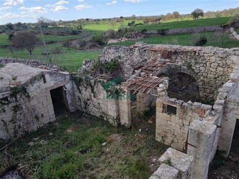 Rustico Casale Corte In Vendita A Bari