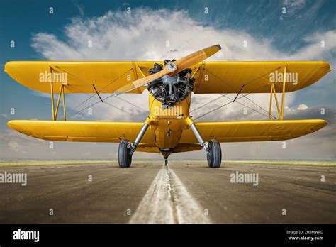 Biplane Sports Aircraft Hi Res Stock Photography And Images Alamy