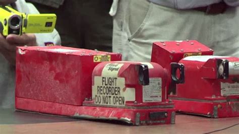 Llegaron A Inglaterra Las Cajas Negras Del Avión Malasio