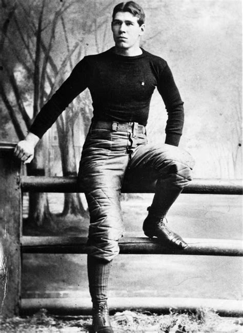 20 Vintage Portraits of Handsome American Football Players From the ...