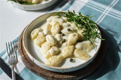 Gnocchi W Sosie Mietanowym Przepis Na Fajnegotowanie Pl