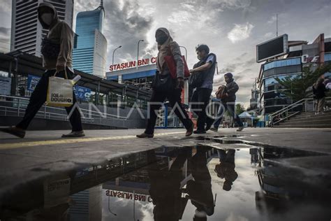 BANK DUNIA PANGKAS PROYEKSI PERTUMBUHAN EKONOMI INDONESIA ANTARA Foto