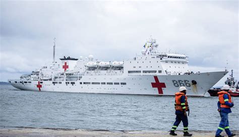 Gabon Le Navire H Pital De La Marine Marchande Chinoise Arche De