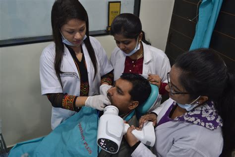 Painless Tooth Extraction in Varanasi | Oro Dental Clinic Varanasi