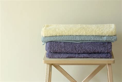 photo bath towel  table