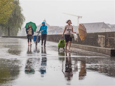 Regenwetter Der August Wird Berdurchschnittlich Nass Meteo Srf