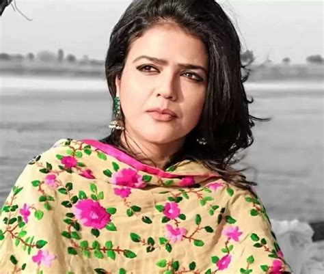 Sweta/ Shweta Singh Age, Husband, Salary, Net Worth, Family, Biography ...