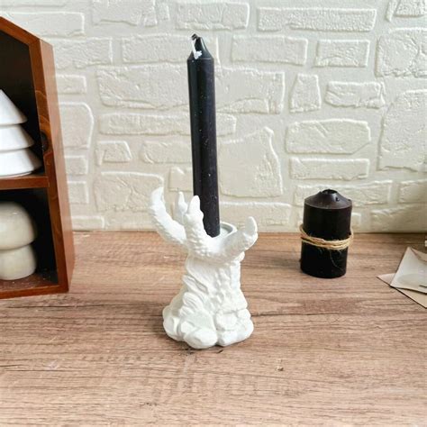 Creative Skull Snake Dragon Claw Eagle Claw Candle Holder Diy Plaster