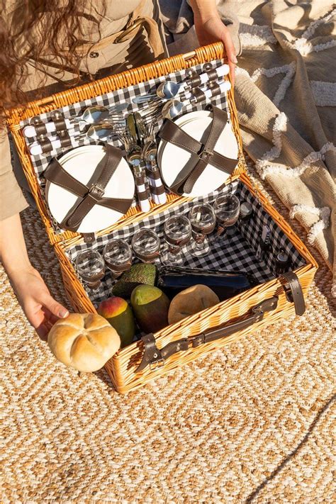 7 Cestas De Piquenique Para Começarmos Uma Nova Tradição De Verão Versa