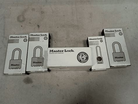 Master Lock, Safety Lockout Padlocks With Keys, Pack Of 5, Silver ...