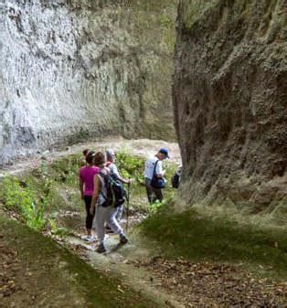 Scoprire Pitigliano Con Walks Trekking