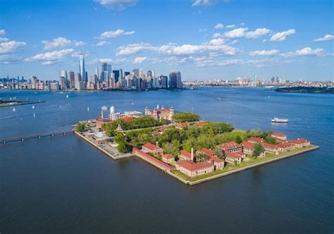 Est Tua Da Liberdade Balsa At Est Tua Da Liberdade Ellis Island