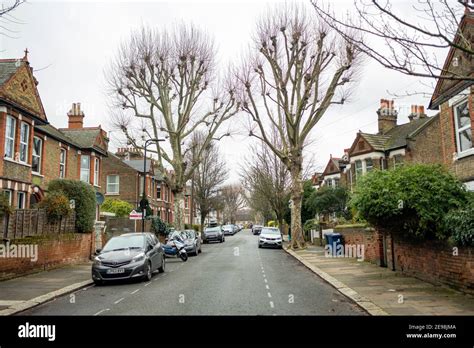 Acton, London: Residential street of terraced houses on Acton Lane ...